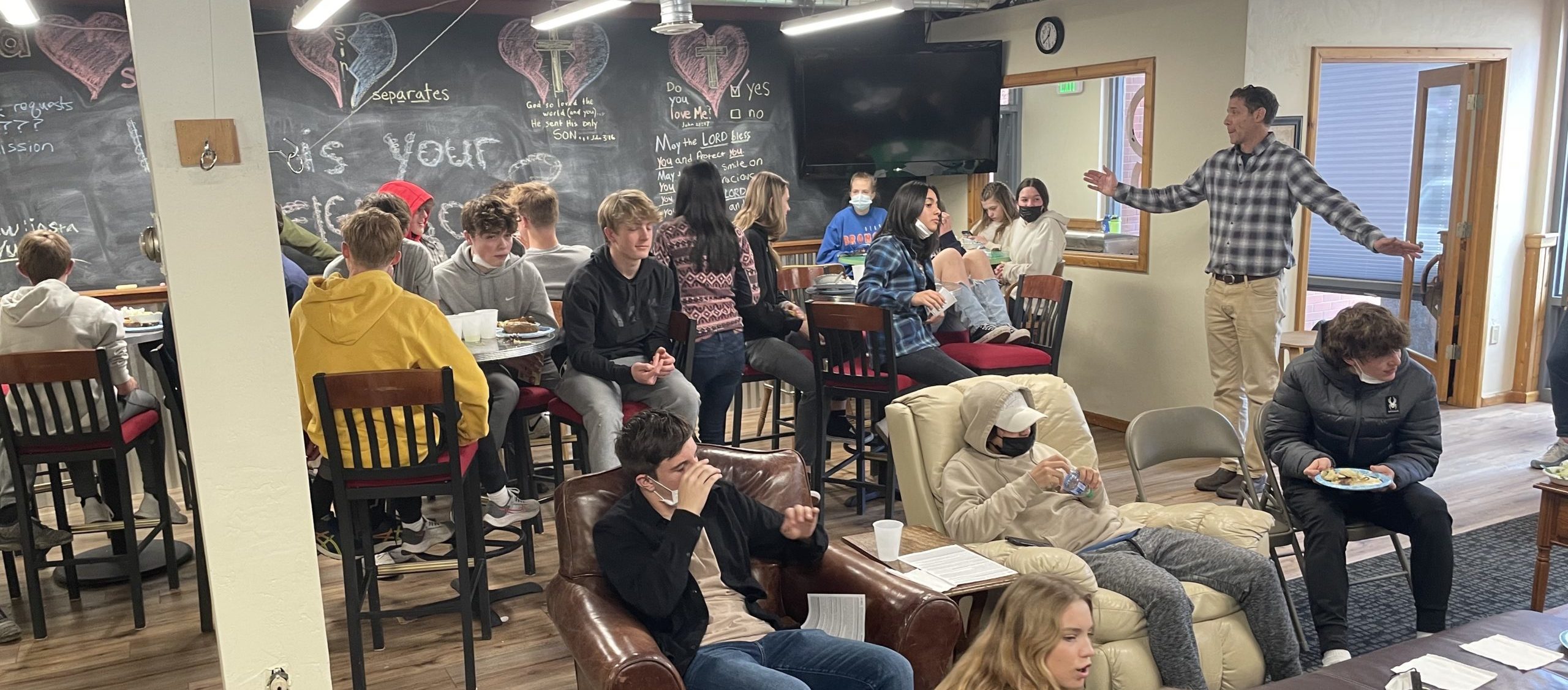 leader_teaching_at_YFC_lunch